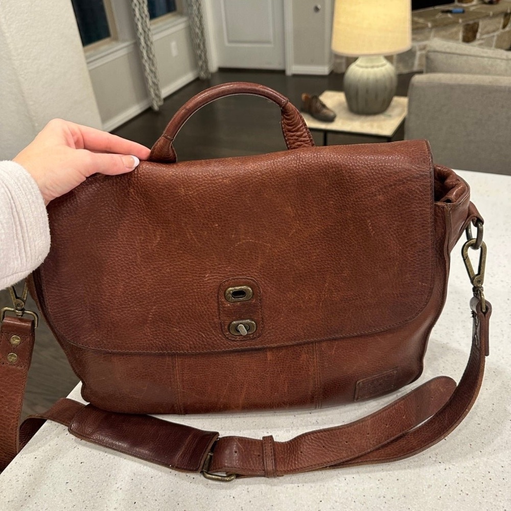 Leather messenger bag